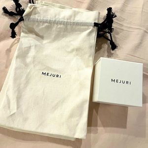 Mejuri gift box and dustbag